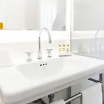 Luxury House Bed & Breakfast 4*