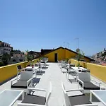 Luxury House Bed & Breakfast 4*